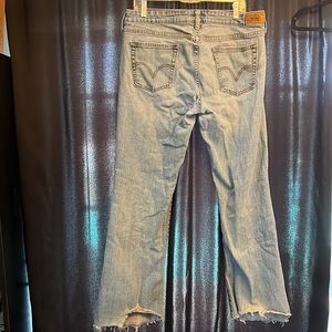 Levi’s 545 low rise boot cut size 16 holes distressed denim
